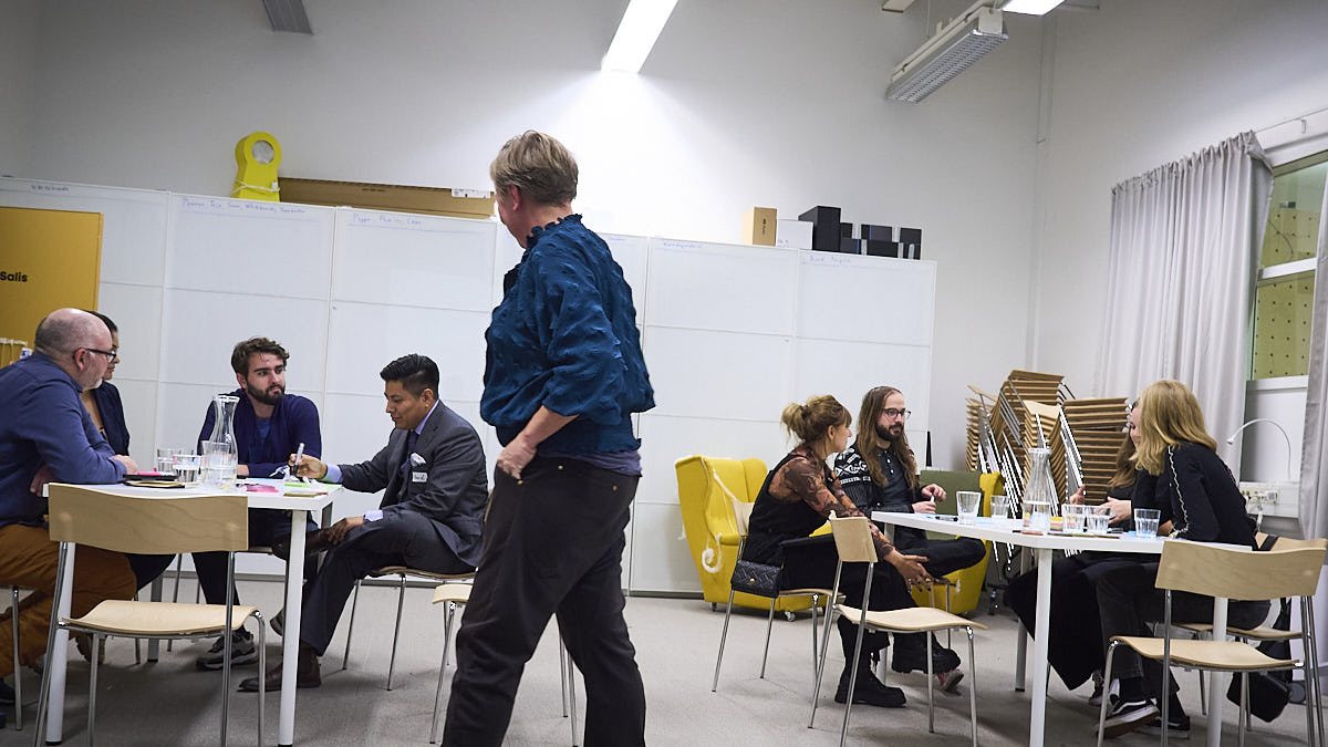 Design Fiction - Workshop eller möte med personer som arbetar med framtidsperspektiv